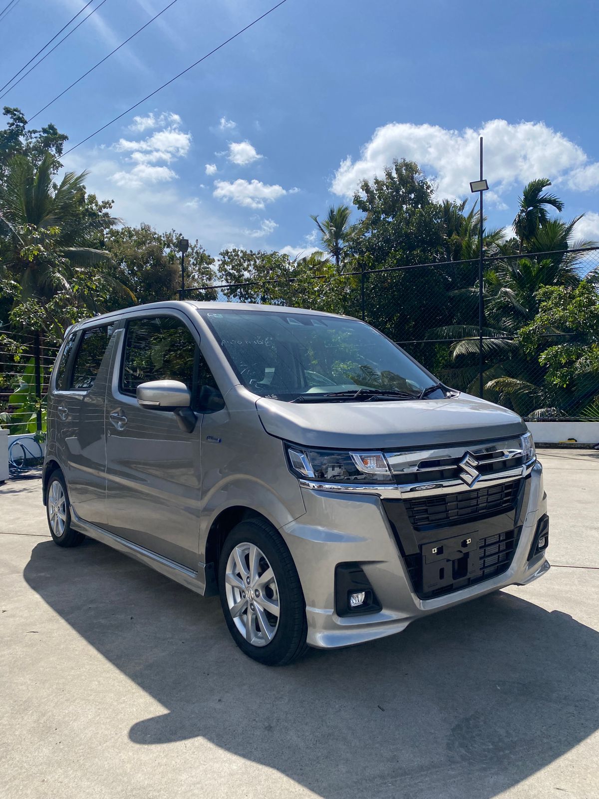 Suzuki Wagon R Custom Z – 2024 (Hybrid)
